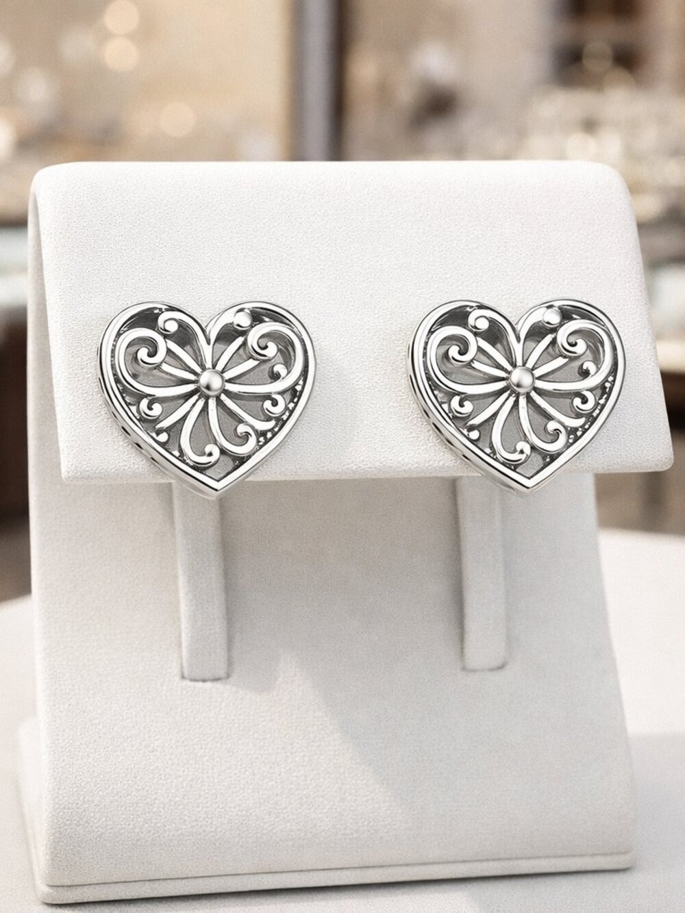 Micro Beautiful 925 Sterling Silver Studs carved heart earrings
